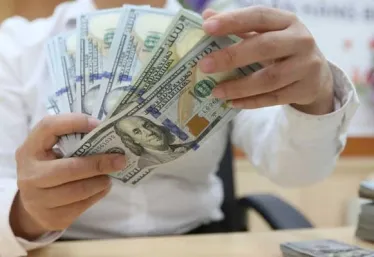 Cổ phiếu ngân hàng bứt phá, Vn-Index chuẩn bị công phá kháng cự 990 điểm
